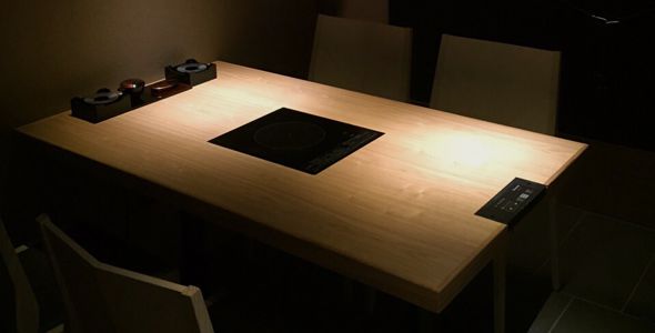 テーブル席